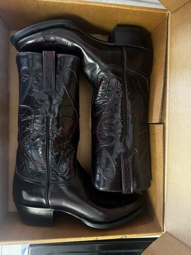 Lucchese classic black cherry - black,